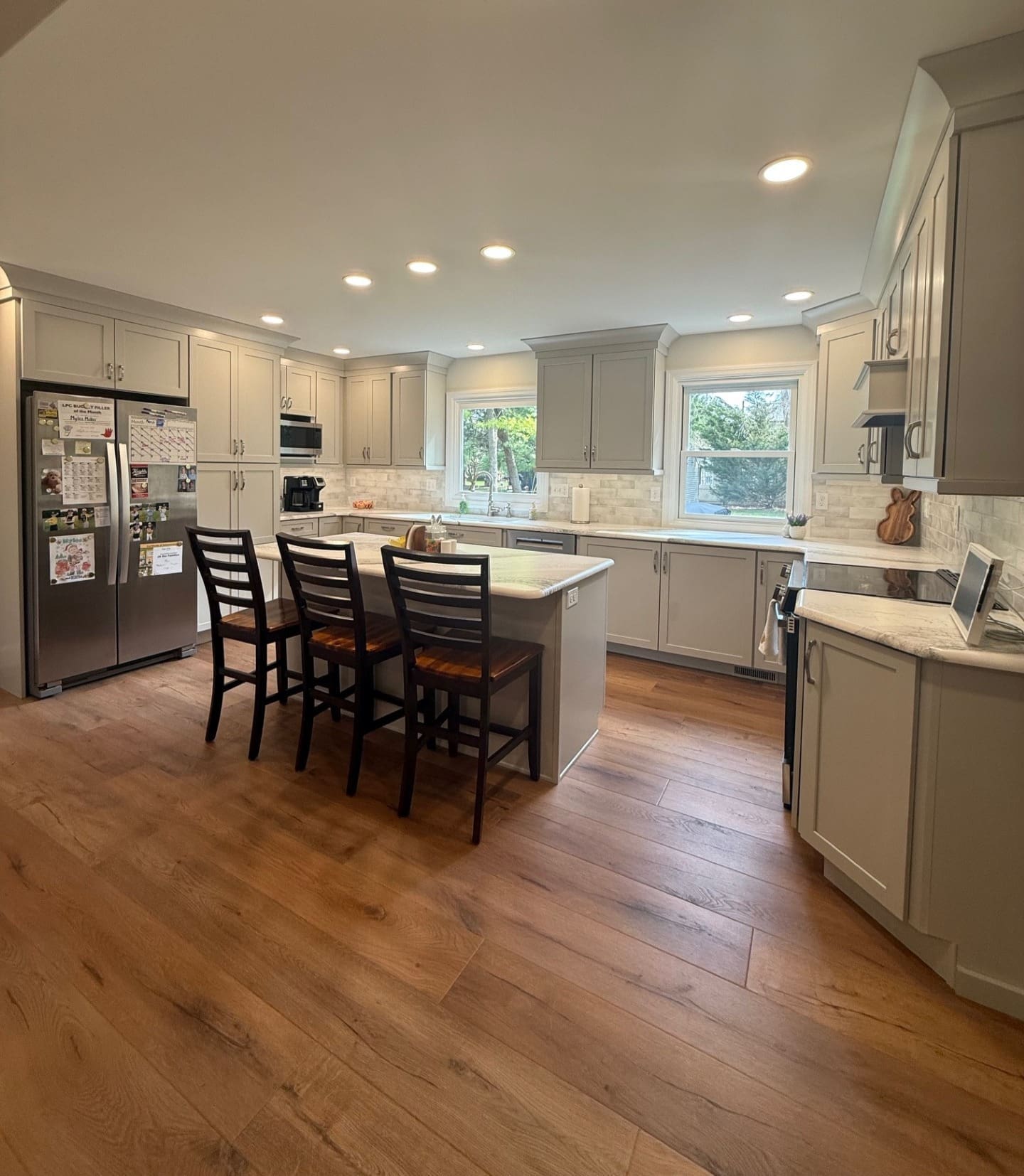 A modern, open kitchen design.